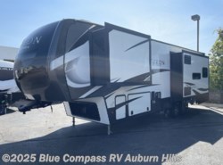 Used 2022 Dutchmen Yukon 320RL available in Auburn Hills, Michigan