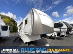 New 2026 Heartland Sundance XLT 28DB available in Auburn Hills, Michigan