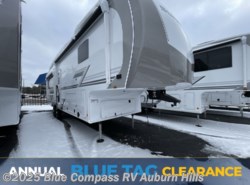 New 2026 Heartland Sundance 32RLBS available in Auburn Hills, Michigan