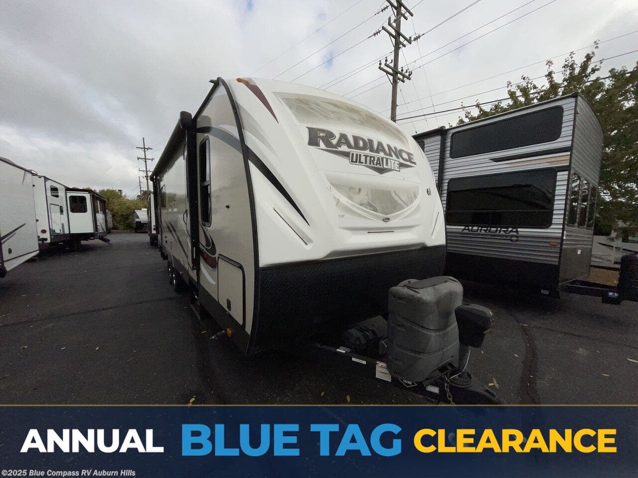 Used 2017 Cruiser RV Radiance Ultra Lite 25RK available in Auburn Hills, Michigan
