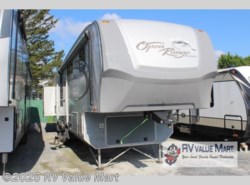 Used 2011 Highland Ridge Roamer RF392BHS available in Willow Street, Pennsylvania