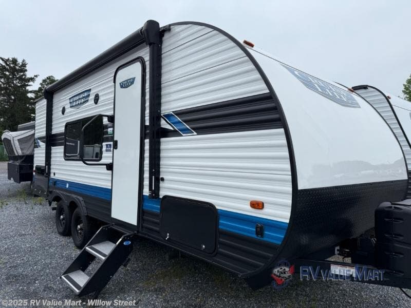 Used 2023 Forest River Salem Cruise Lite 19DBXL available in Willow Street, Pennsylvania
