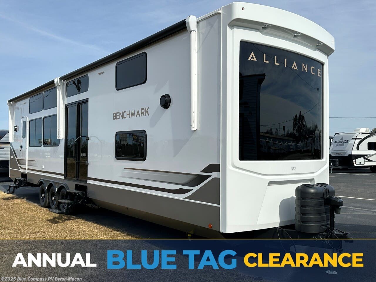 New 2025 Alliance RV Benchmark 44LFT available in Byron, Georgia