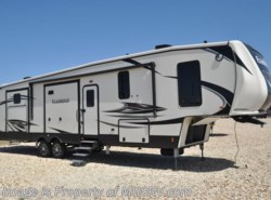 New 2019 Heartland ElkRidge 38RSRT Bunk Model W/2 Full Baths, Jacks, 2 A/C available in Alvarado, Texas