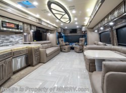 New 2019 Fleetwood Discovery LXE 44H Bath & 1/2 W/ Theater Seats, 450HP, Tech Pkg available in Alvarado, Texas