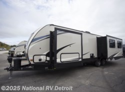 New 2018 CrossRoads Sunset Trail Grand Reserve 33SI available in Belleville, Michigan
