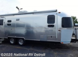 New 2019 Airstream Globetrotter 25FBQ available in Belleville, Michigan