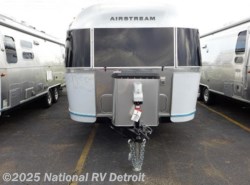 New 2019 Airstream Flying Cloud 27FB Twin available in Belleville, Michigan