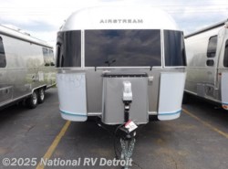 New 2019 Airstream Flying Cloud 25FB available in Belleville, Michigan