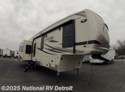 New 2019 Palomino Columbus 329DV available in Belleville, Michigan