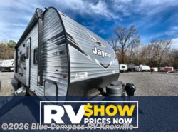 New 2026 Jayco Jay Flight SLX 261BHS available in Louisville, Tennessee