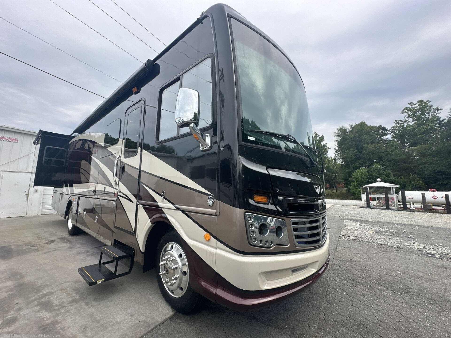 Used 2019 Fleetwood Southwind 34C available in Georgetown, Kentucky