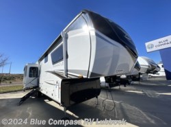 New 2024 Jayco Pinnacle 36KPTS available in Lubbock, Texas