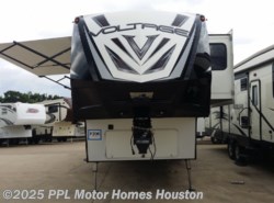 Used 2017 Dutchmen Voltage 3975 available in Houston, Texas
