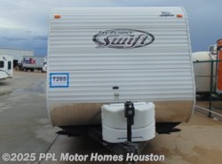 Used 2014 Jayco Jay Flight Swift 264BH available in Houston, Texas