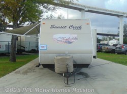 Used 2013 SunnyBrook Sunset Creek Sport 340BHD available in Houston, Texas