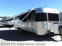 Used 2015 Airstream International 28 SIGNATURE available in Houston, Texas
