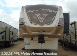 Used 2017 Dutchmen Voltage Epic M-3990 available in Houston, Texas