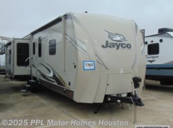 Used 2019 Jayco Eagle 322RLOK available in Houston, Texas