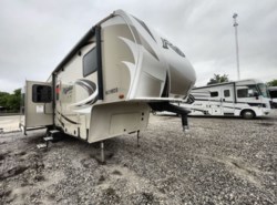 Used 2016 Grand Design Reflection 303RLS available in Rockwall, Texas