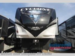 New 2019 Heartland Cyclone 4115 available in Mesquite, Texas