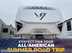 New 2025 Dutchmen Voltage V-Series 3500 available in Mesquite, Texas