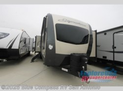 New 2019 Forest River Rockwood Signature Ultra Lite 8328BS available in San Antonio, Texas