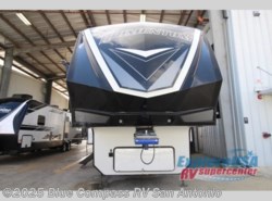 New 2022 Grand Design Momentum 399TH-R available in San Antonio, Texas