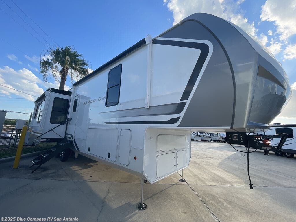 New 2025 Alliance RV Paradigm 340RL available in San Antonio, Texas