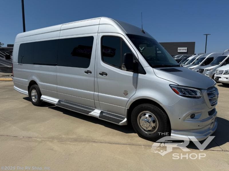 New 2025 OGV Luxury Coach V-Cruise 10OB available in Baton Rouge, Louisiana