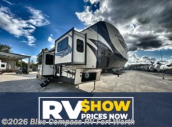 Used 2019 Forest River Wildwood Heritage Glen LTZ 378FL available in Fort Worth, Texas