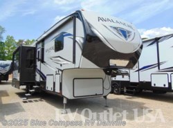 Used 2018 Keystone Avalanche 395BH available in Ringgold, Virginia