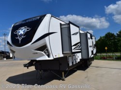 Used 2020 Highland Ridge Highlander 383H available in Gassville, Arkansas