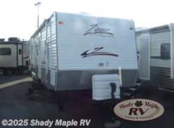 Used 2007 CrossRoads Zinger ZT32QB available in East Earl, Pennsylvania