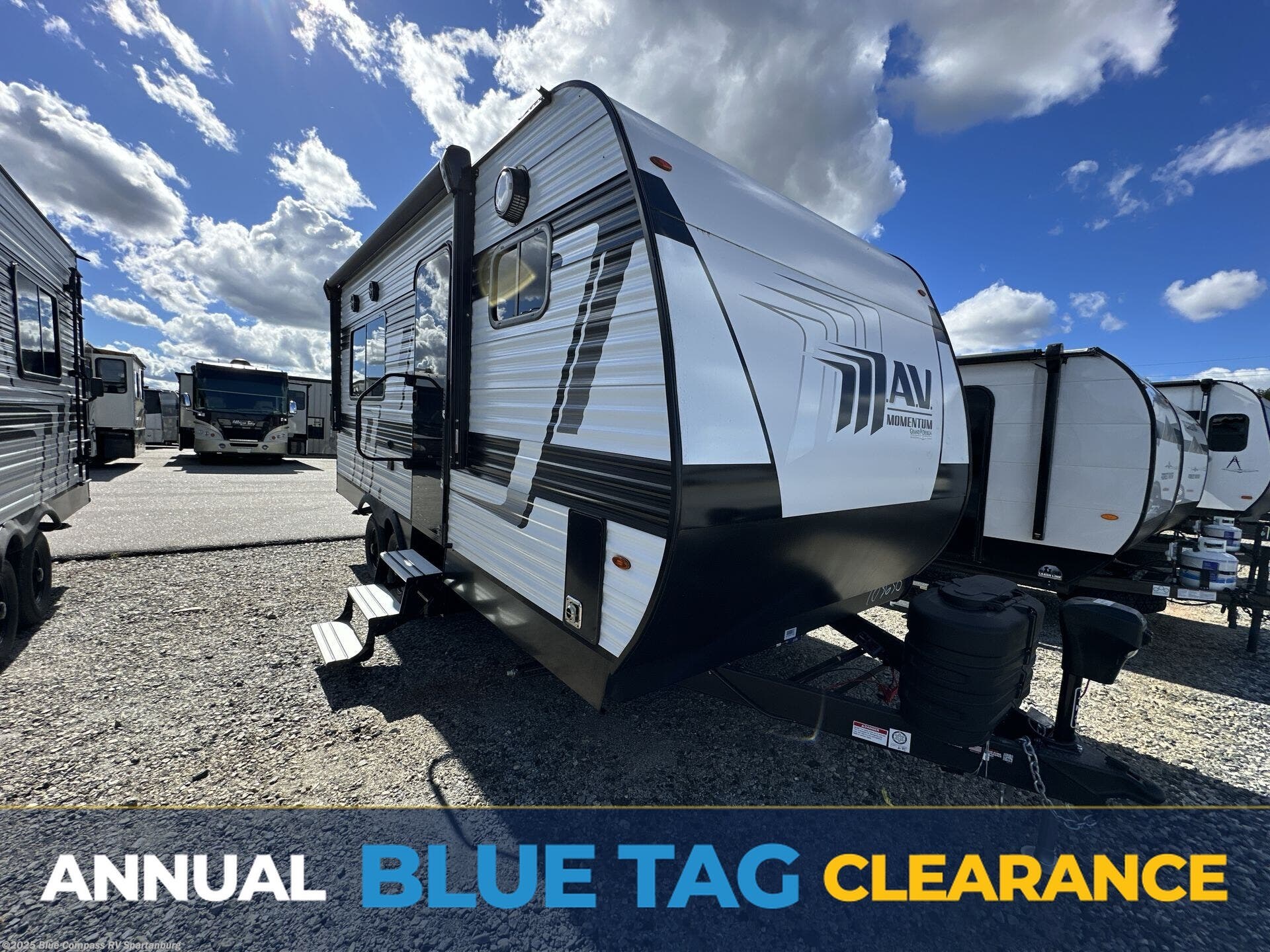 New 2026 Grand Design Momentum MAV 17MAV available in Duncan, South Carolina