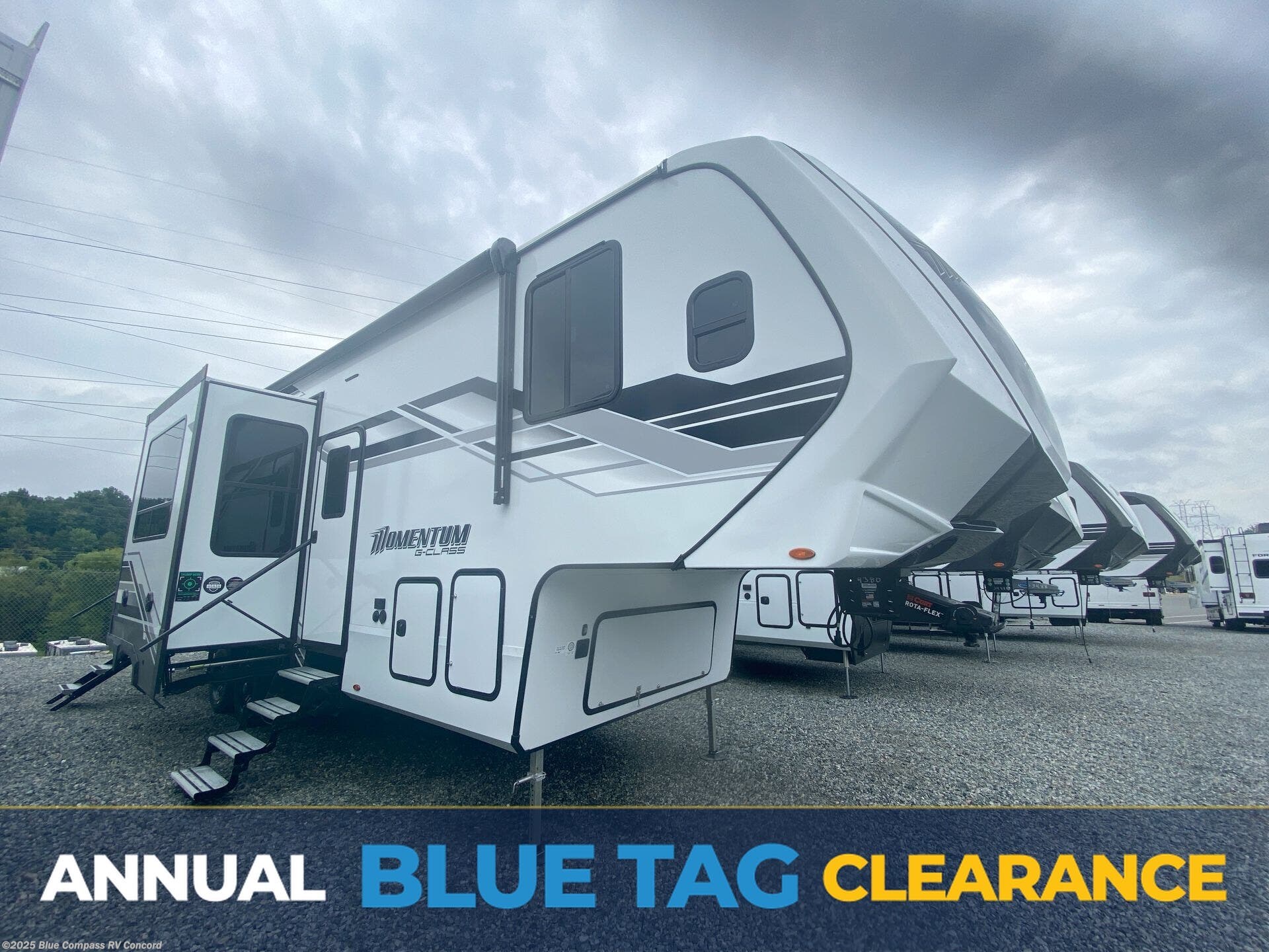 New 2025 Grand Design Solitude 310GK available in Concord, North Carolina