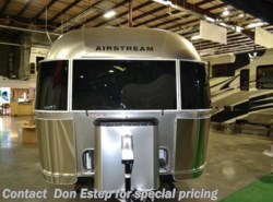 New 2019 Airstream Flying Cloud 27FB available in Southaven, Mississippi