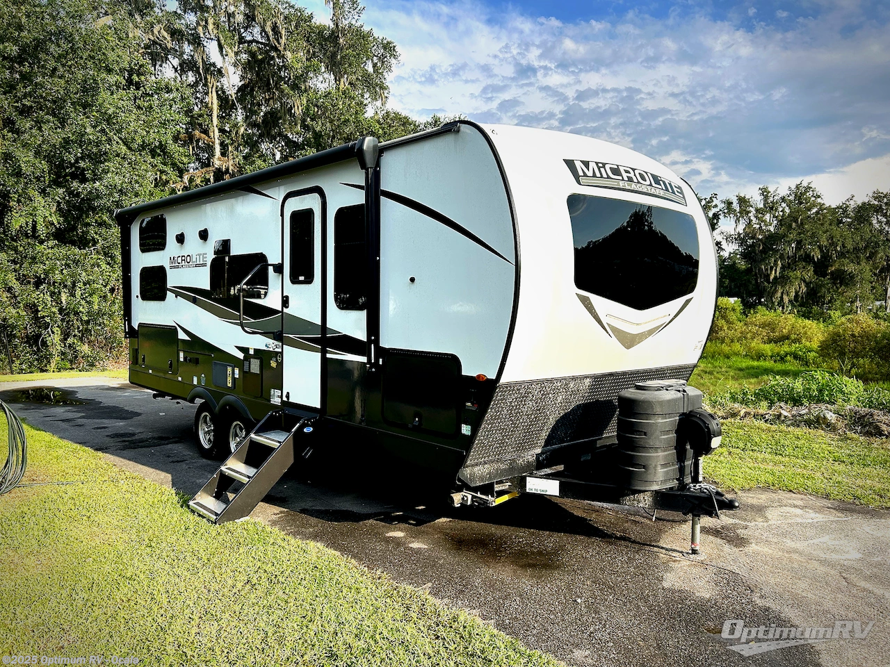 New 2025 Forest River Flagstaff Micro Lite 25BRDS available in Ocala, Florida
