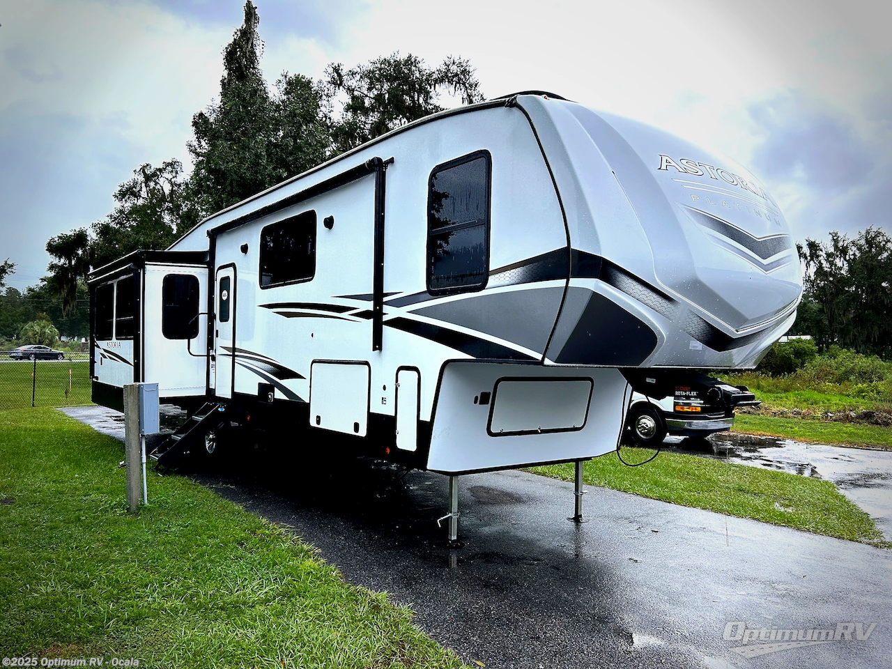 Used 2023 Dutchmen Astoria 3553MBP available in Ocala, Florida