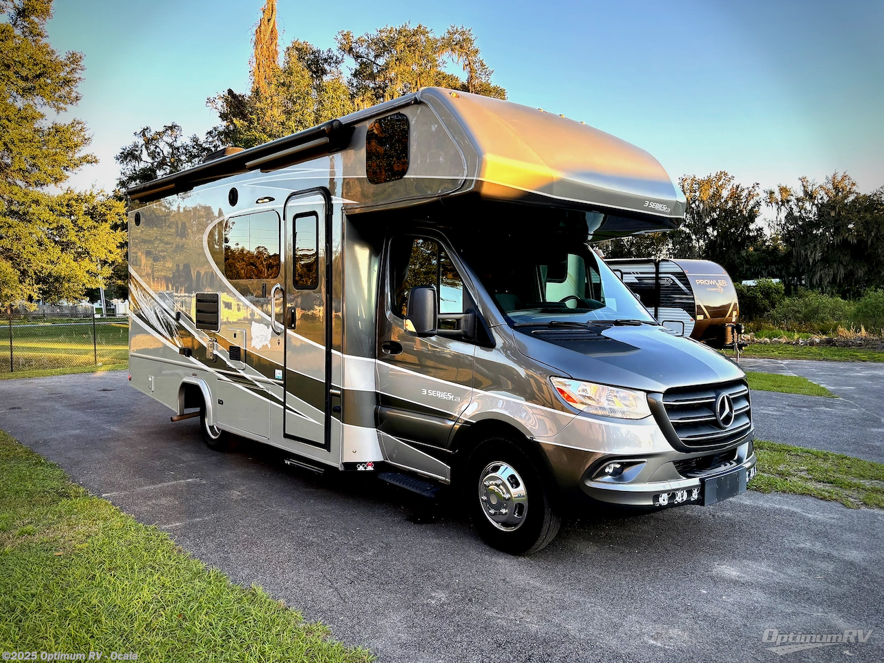 Used 2022 Dynamax Corp isata 3 24FW available in Ocala, Florida