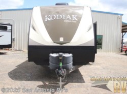 Used 2016 Dutchmen Kodiak Ultimate 320BHSL available in Seguin, Texas