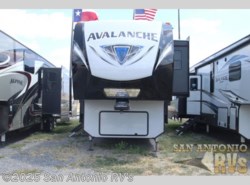 New 2020 Keystone Avalanche 396BH available in Seguin, Texas