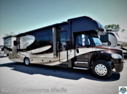 Used 2018 Dynamax Corp Force 37TSHD available in Fort Myers, Florida