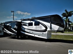 New 2019 CrossRoads Redwood 3901WB available in Fort Myers, Florida