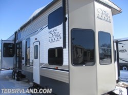 New 2019 Forest River Salem Villa 42DL available in Paynesville, Minnesota