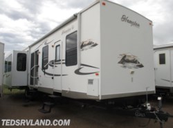 Used 2012 CrossRoads Hampton HT380CK available in Paynesville, Minnesota
