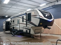 New 2018 CrossRoads Cruiser 382BH available in Grand Rapids, Michigan