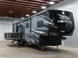 New 2018 Jayco Seismic 4113 available in Grand Rapids, Michigan