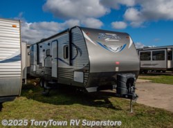 Used 2017 CrossRoads Zinger ZR27BK available in Grand Rapids, Michigan