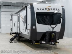 New 2019 Forest River Rockwood Signature Ultra Lite 8327SS available in Grand Rapids, Michigan